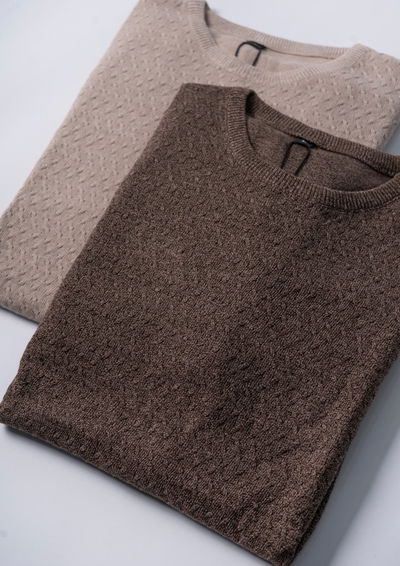 sweaters pintas beige y marron