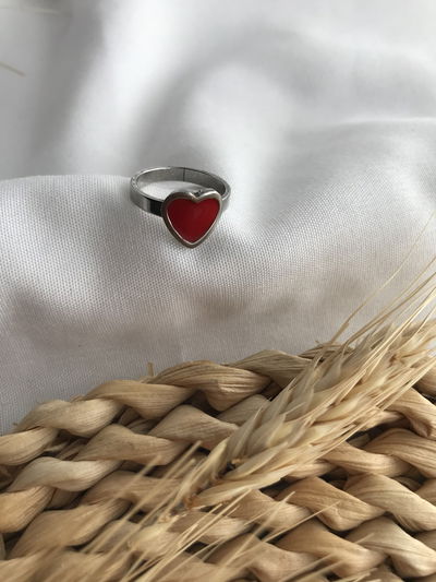 Anillo corazoncito rojo