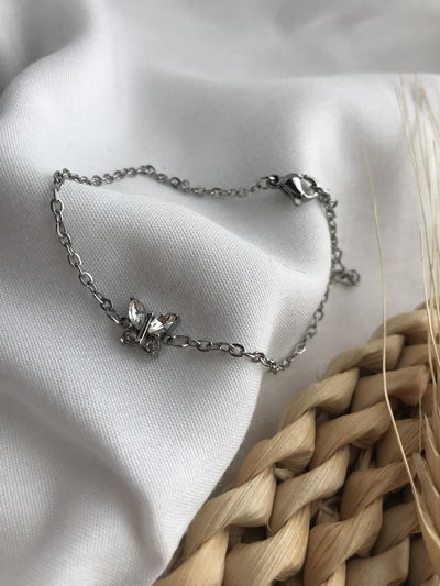 Pulsera mariposa cubic