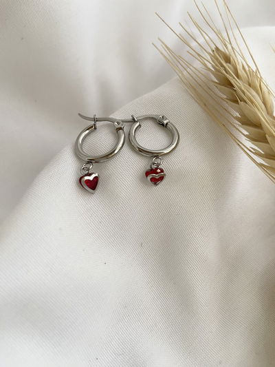 Argollas corazón rojo