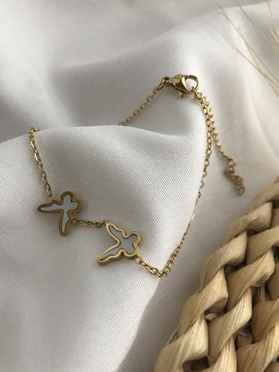 Pulsera dorada doble mariposita