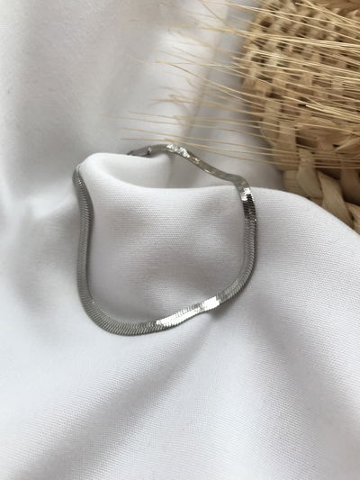 Pulsera chata