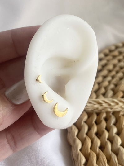 Aros dorados lunitas (por 3 pares)