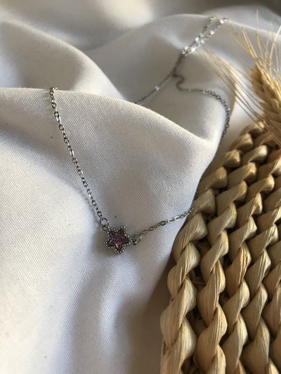 Collar estrella rosa 3d