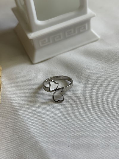 Anillo doble corazón con falla