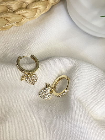Argollitas doradas corazon strass