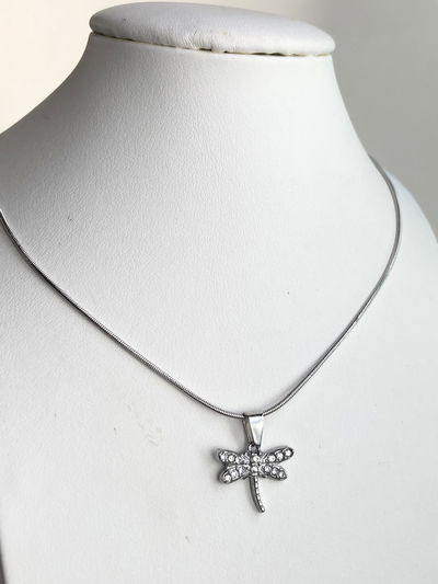 Collar libélula strass