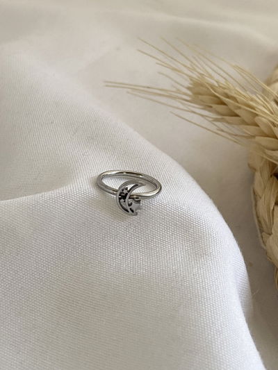 Anillo luna y estrella