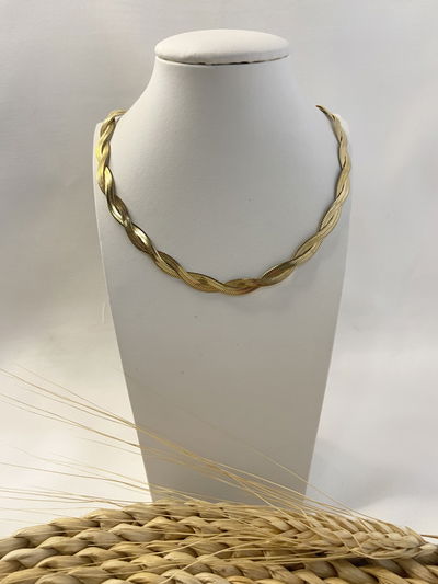 Cadena dorada trenzada 