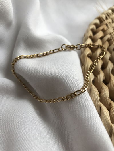 Pulsera dorada Figaro
