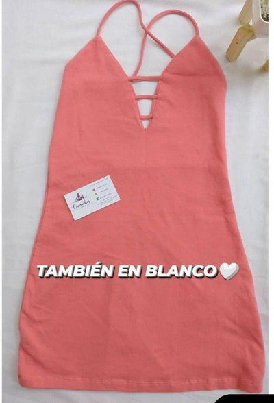 Vestido (disponible solo en blanco)