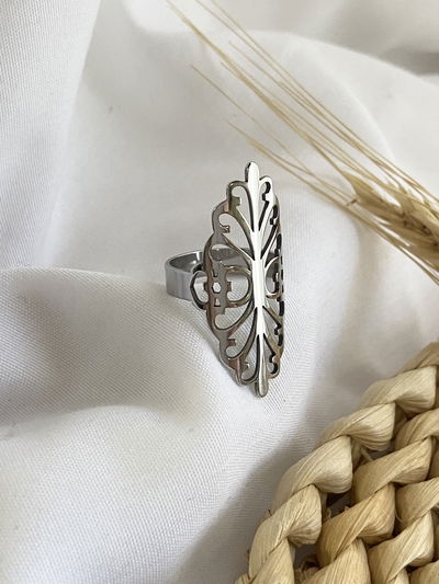Anillo calado 