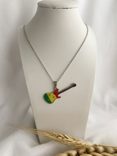 Collar guitarra colores