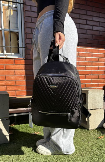 Mochila con riñonera