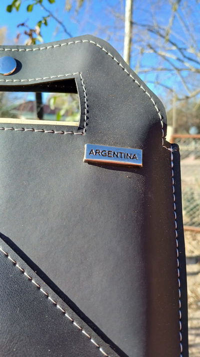 Funda con manija Ecocuero ARGENTINA + Tabla