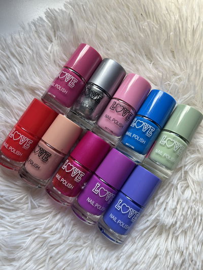 Esmaltes para uñas LOVE de TEJAR