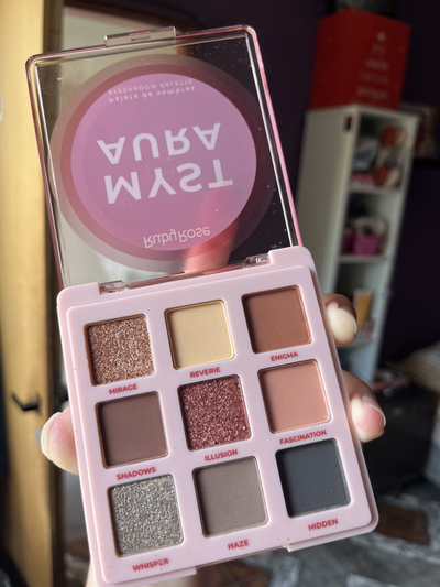 Paleta de sombras mist aura de Ruby Rose