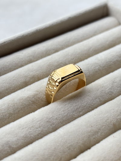 Anillo tipo mesita 