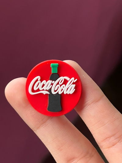 PINS COCA