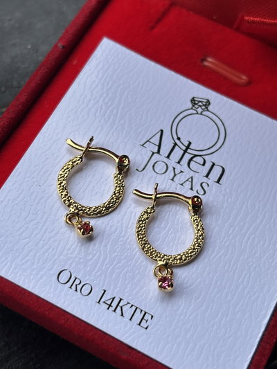 Argollas de Oro con colgante