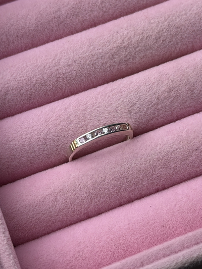 Anillo medio sin fin cubics