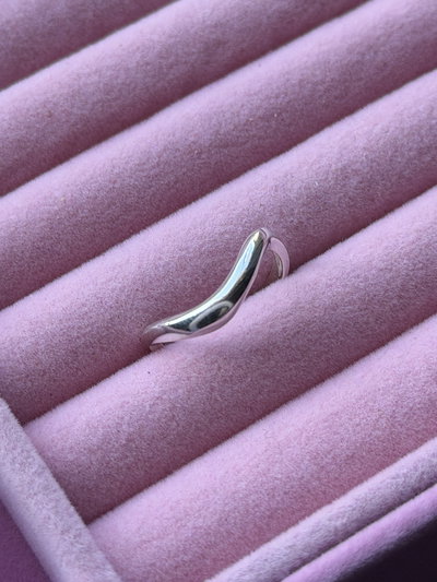 Anillo curvo liso