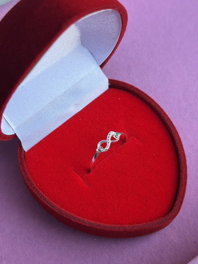 Anillo infinito fino 