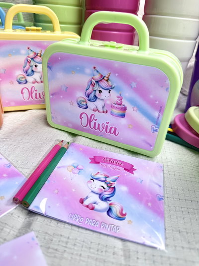 Valijita +Librito + Lápices Pack x10
