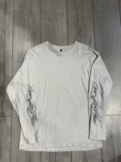Remera Mangas Largas Tribal Gris