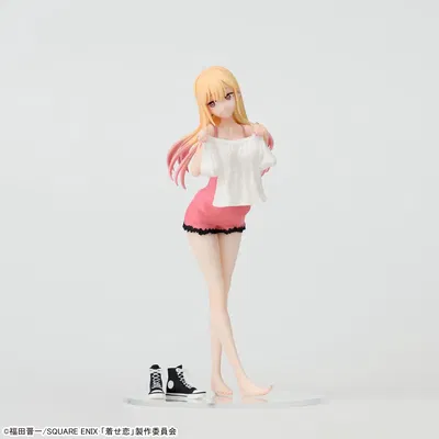 Marin Kitagawa de Sono Bisque Doll wa Koi wo Suru 