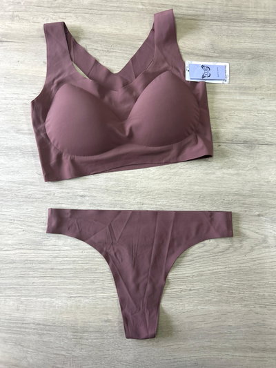CONJUNTO DEPORTIVO 14 - Cruz invisible