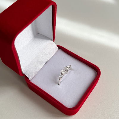 Anillo de Compromiso Zoe Plata 925