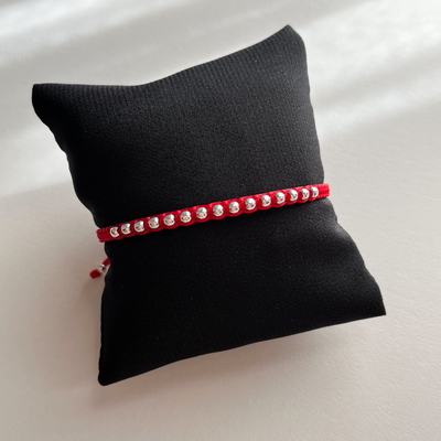 Pulsera Roja de Hilo y Bolitas Plata 925