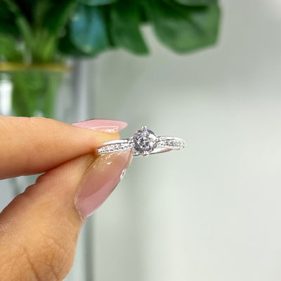 Anillo de Compromiso Anne Plata 925