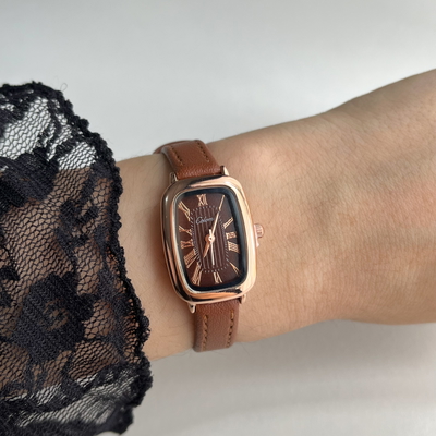 Reloj Sophie Marrón