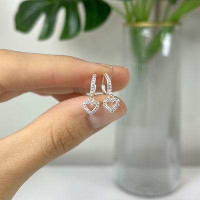 Aros huggies de corazón Plata 925
