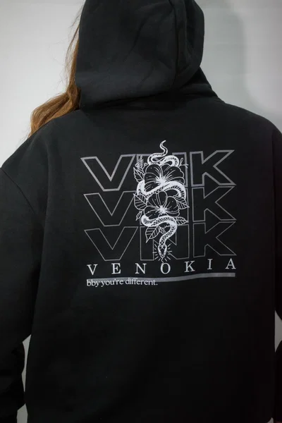 BUZO FRISADO NAGINI NEGRO 