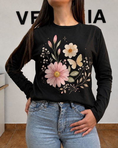 REMERA MANGA LARGA NEGRA MARGARITA ROSA