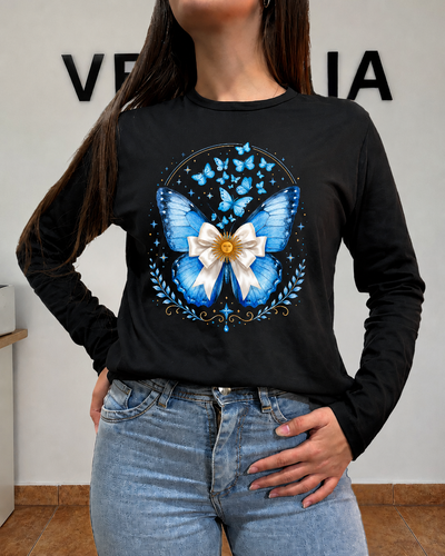 REMERA MANGA LARGA ARG MOÑO MARIPOSA