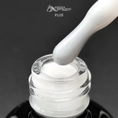 Angela Bresciano Base Correctiva Milky 108