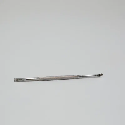NS 422 Repujador de cuticulas Profesional Angular- Recto