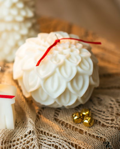 ESFERA FLOR DE LOTO BLANCA - VELA DE SOJA