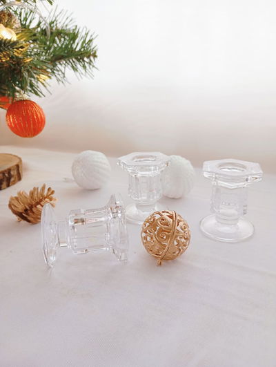 CANDELABRO BAJO VIDRIO TRANSPARENTE 