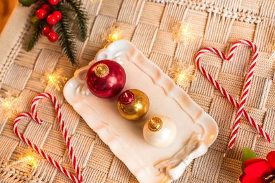 VELA ESFERA NAVIDEÑA BRILLANTE M