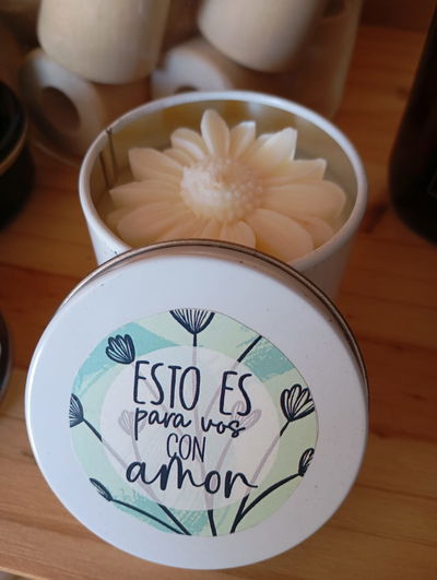 LATITA FLORAL VELA DE SOJA