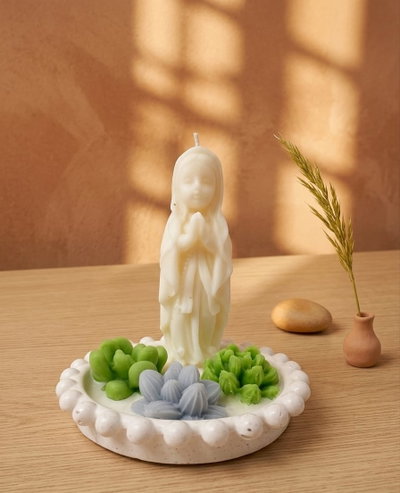 VIRGEN NIÑA EN BASE DE RESINA