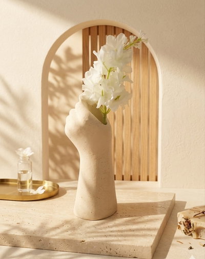 FLORERO MANO EXTENDIDA 15*5.5CM