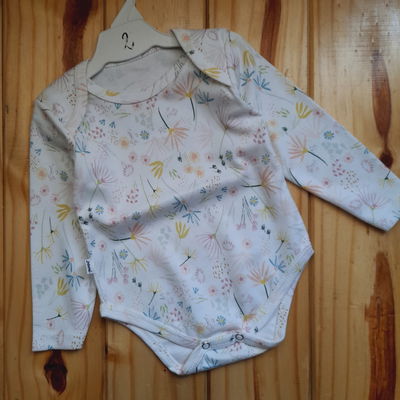 Bodys cuello Americano Estampados 