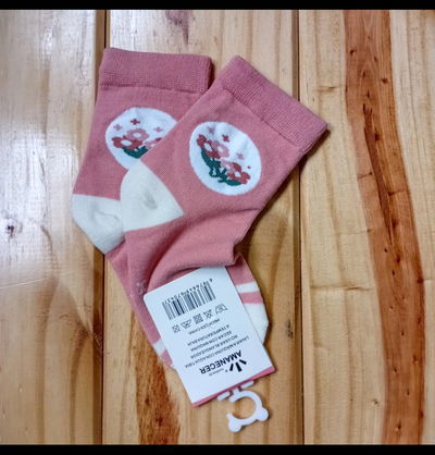 Medias nena T.unico (de 1 a 4 años aprox)