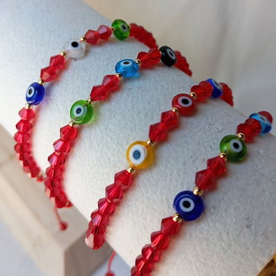 Pulsera regulable ojitos